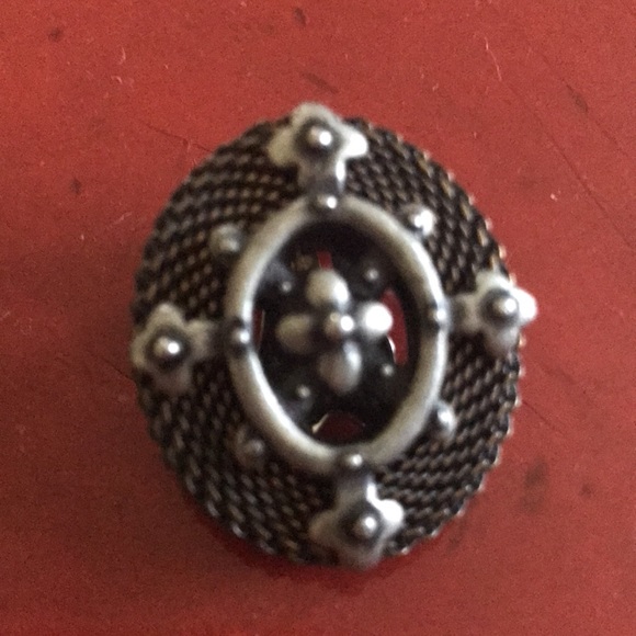 Vintage metal mesh w/flowers earrings,MCM style, goth, steam punk,Estate jewelry - Picture 2 of 5